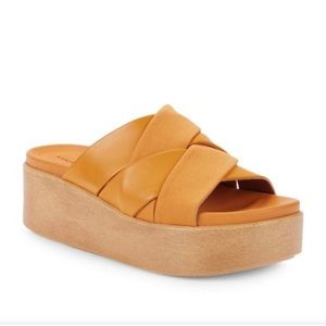 NIB LUCKY Butterscotch Dikona Wedge Sandals, sz 6M